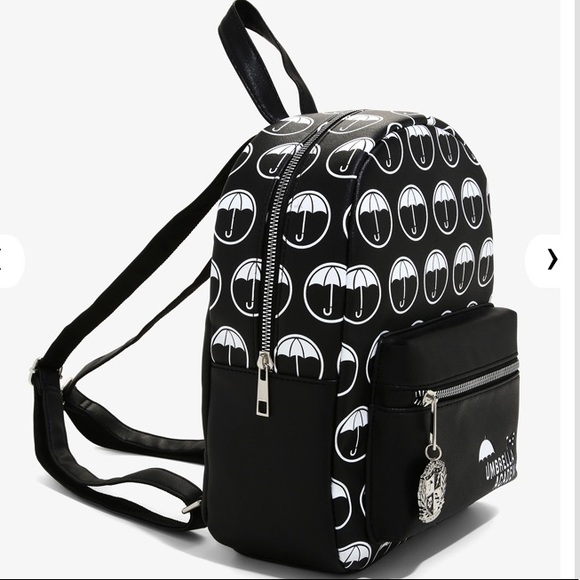 HOT TOPIC The Umbrella Academy Icon MINI BACKPACK! - Picture 2 of 5